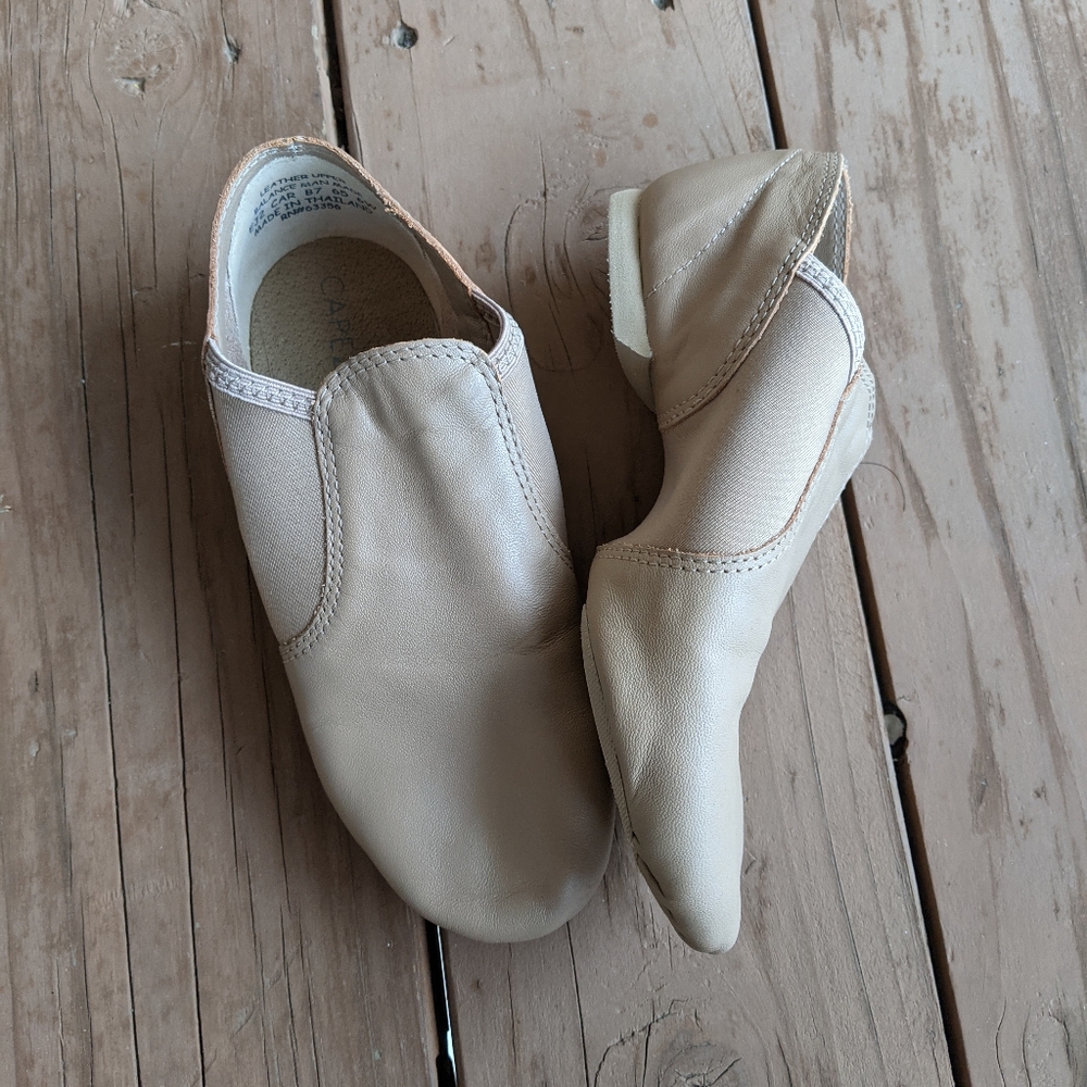 NEW Capezio Tan Leather Split Jazz Shoes